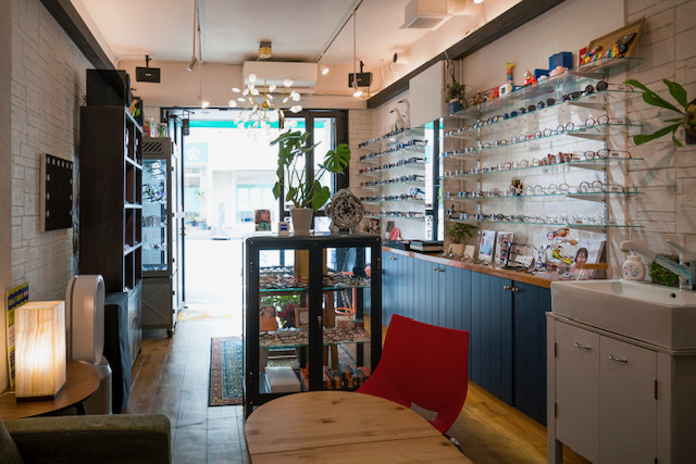 紡（つむぎ）眼鏡店